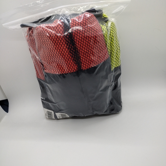 SHEFIT Gym Towels Neon Lime red 14x29" Microfiber Mesh Workout Active 3 - Picture 2 of 4